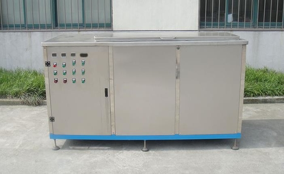 Máquina de la limpieza ultrasónica de tres latas, vapor industrial de la máquina de la limpieza con la bandeja fría